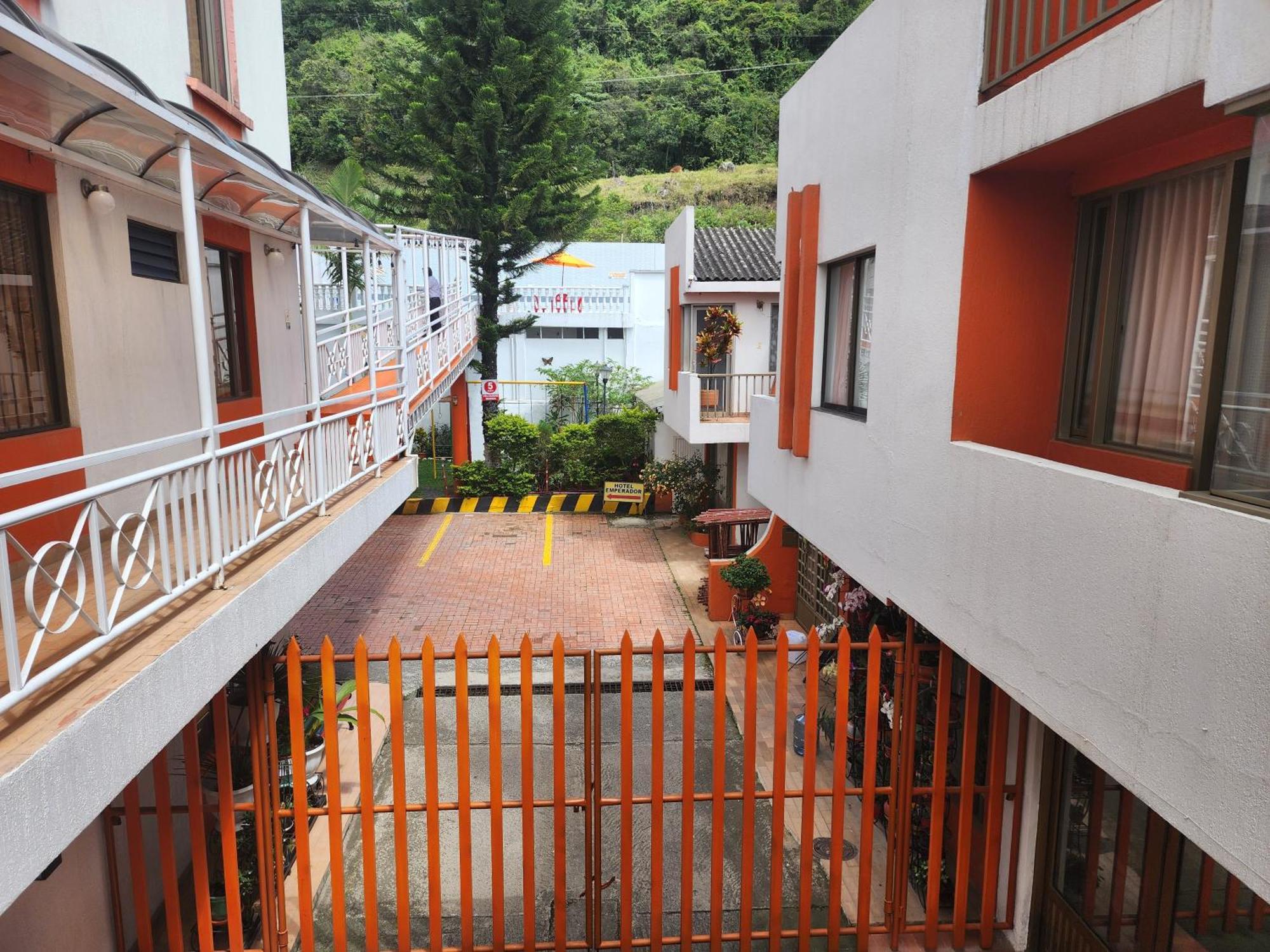 Hotel Emperador バルボサ エクステリア 写真